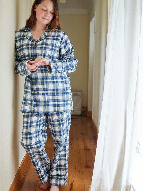 Pyjamas Chaussons Chaussettes Pyjama unisexe traditionnel  - LV38 Blue White Check