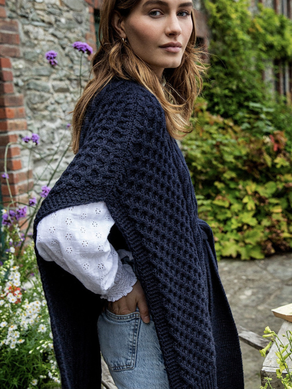 The Blossoms Collection Poncho Crocus - Navy